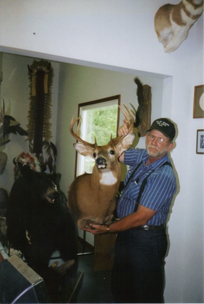 Mount by Kline's Taxidermy, Smithsburg, MD