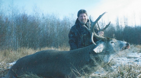 Huge Canadian Droptine Whitetail